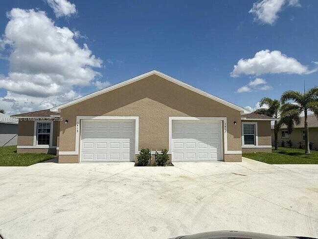 Primary Photo - 1417 Academy Blvd