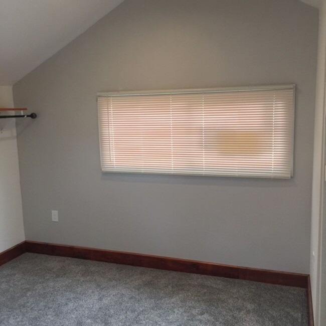 Building Photo - STATUS: PENDING APPLICATION-| R118H |
