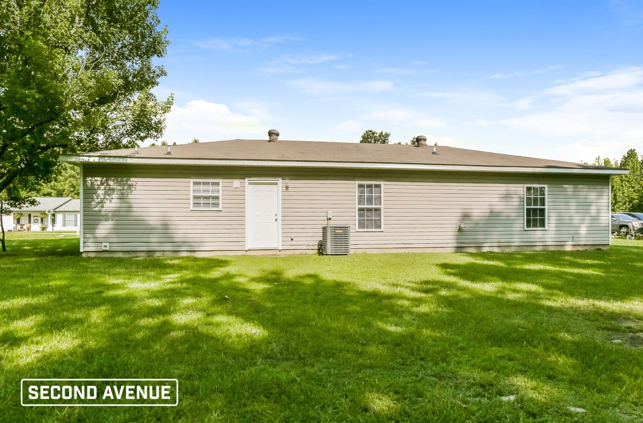 Building Photo - 209 Glenn Oak Dr