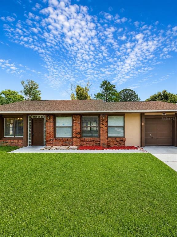 Building Photo - 11 Trophy Ln