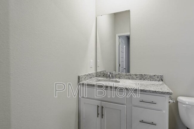 Building Photo - 1208 Carraway Cv