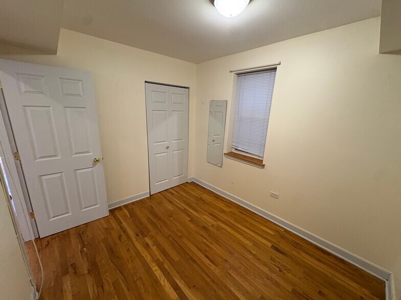 Building Photo - 2240 W Palmer St