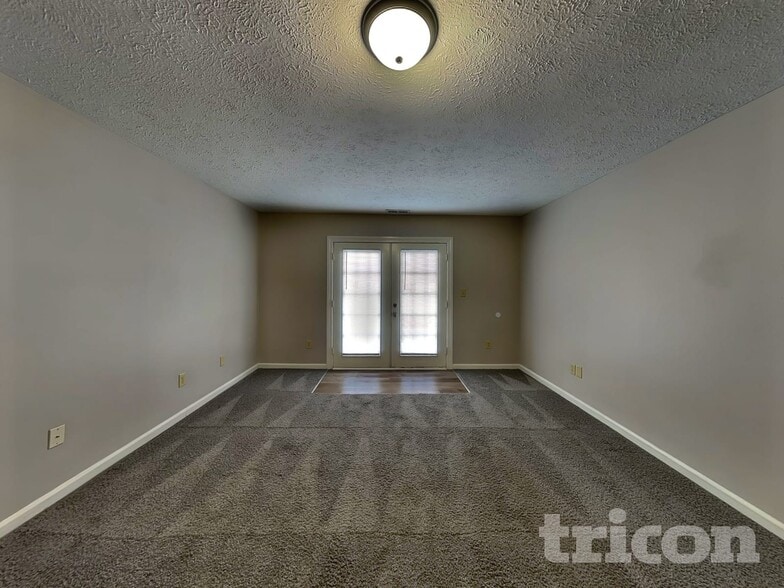 Building Photo - 1334 Grand Canyon Cir