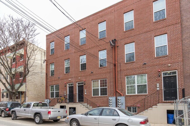 Building Photo - 1935 N 7th St