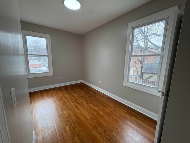 Building Photo - 3724 Liberty Ave