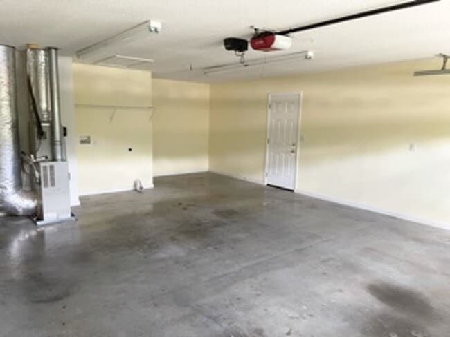 Building Photo - Powell/Anderson County 37849 - 3 bedroom, ...