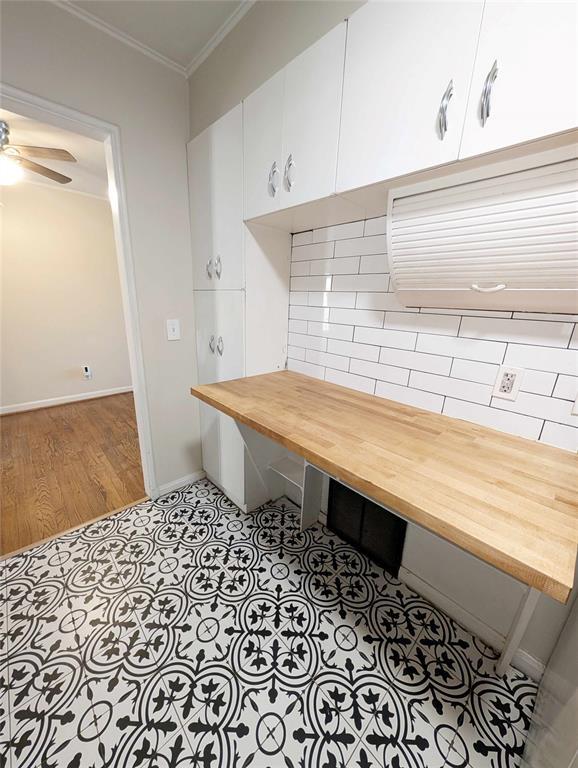 Building Photo - 2105 Westchester Dr