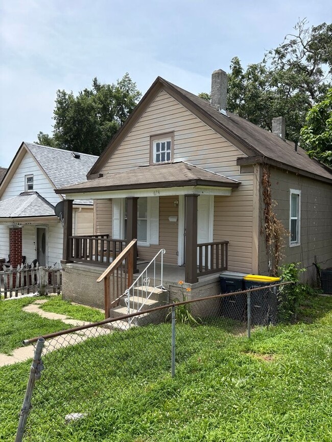 Building Photo - 614 Norton Ave