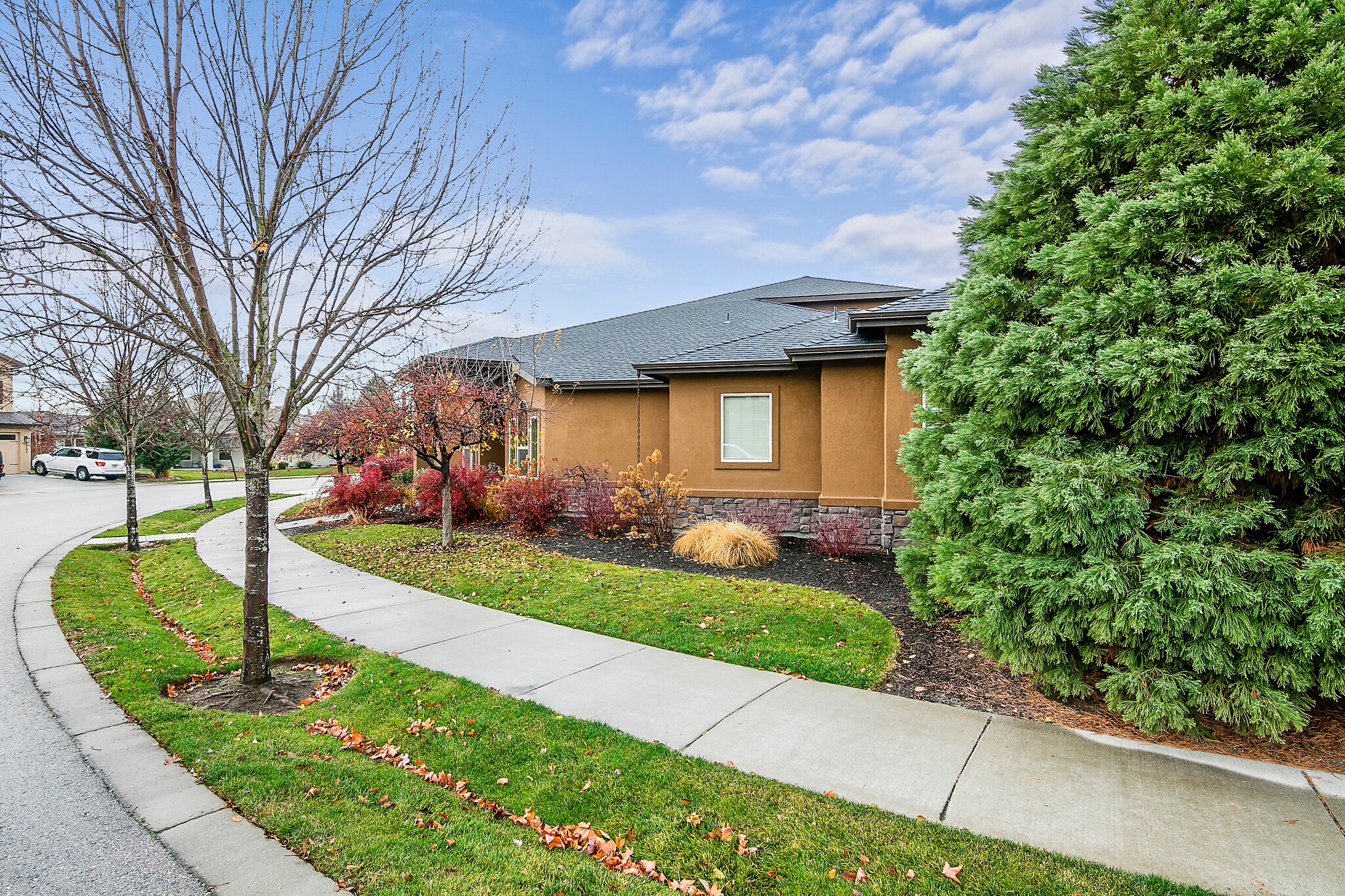 Building Photo - 2893 S Brookwater Ln