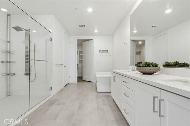 Building Photo - 1604 Rivington