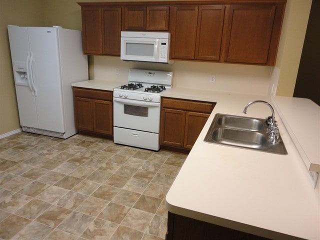 Building Photo - 609 Stirrup Bar Drive