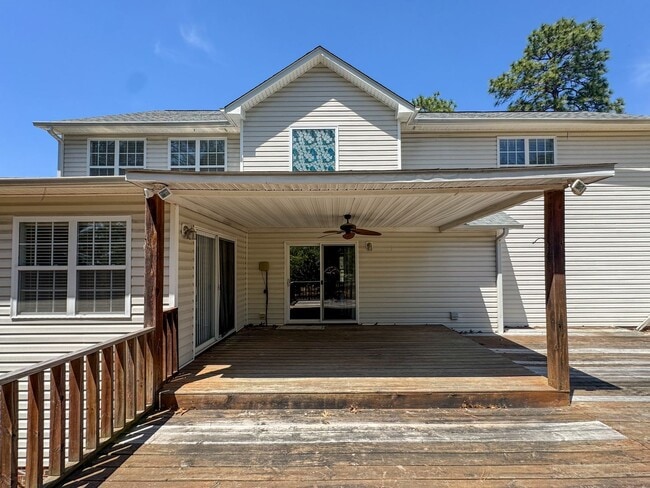 Building Photo - Spacious 4 Bed 2.5 Bath Home in Carolina Lakes