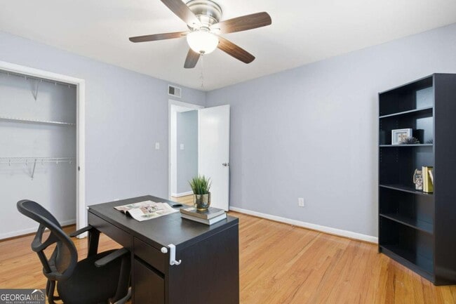 Building Photo - 1010 Scott Blvd