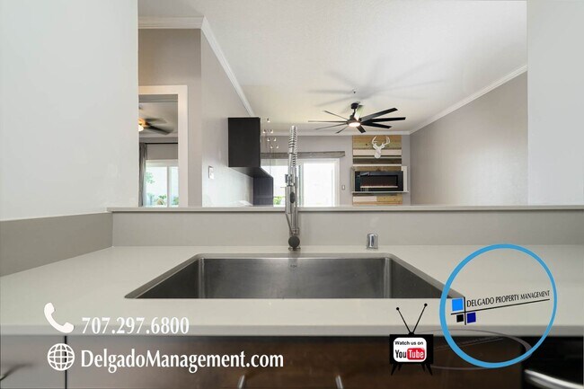 Building Photo - Glen Cove! Large renovated one bedroom one bath