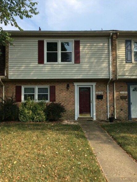 Primary Photo - 2229 Sedgewick Dr