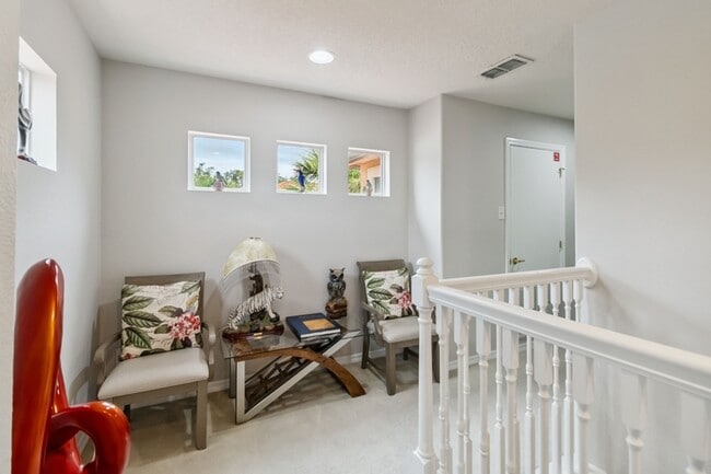 Building Photo - 163 Tigerlily Ct