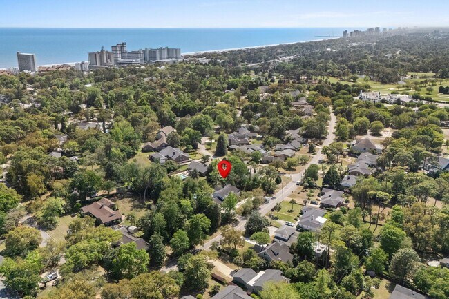 Building Photo - 5704 Woodside Ave