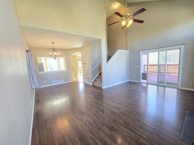 Building Photo - 4280 Solarglen Dr