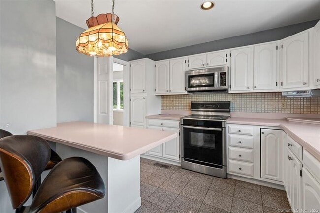 Building Photo - 47 Harbour View Pl