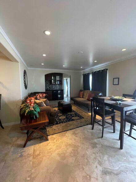 Living Room - 704 Ventura Pl