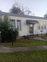 Building Photo - 922 Grand Ave