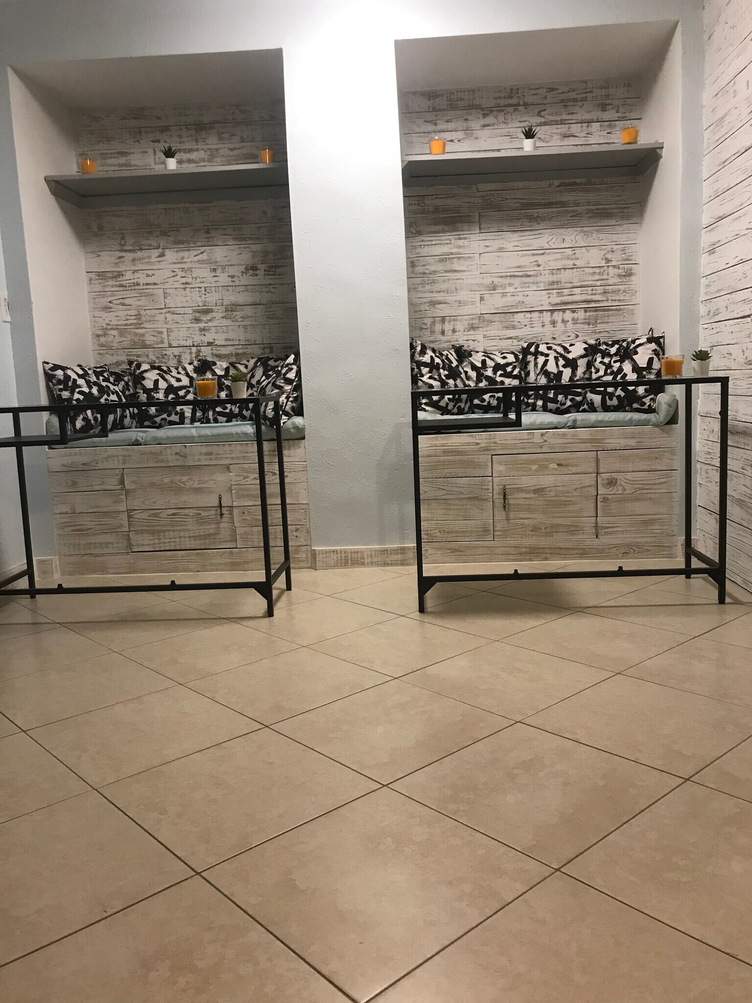 Office /school /Relax/game space. - 2440 Manasota Beach Rd