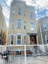 Building Photo - 98 Logan St