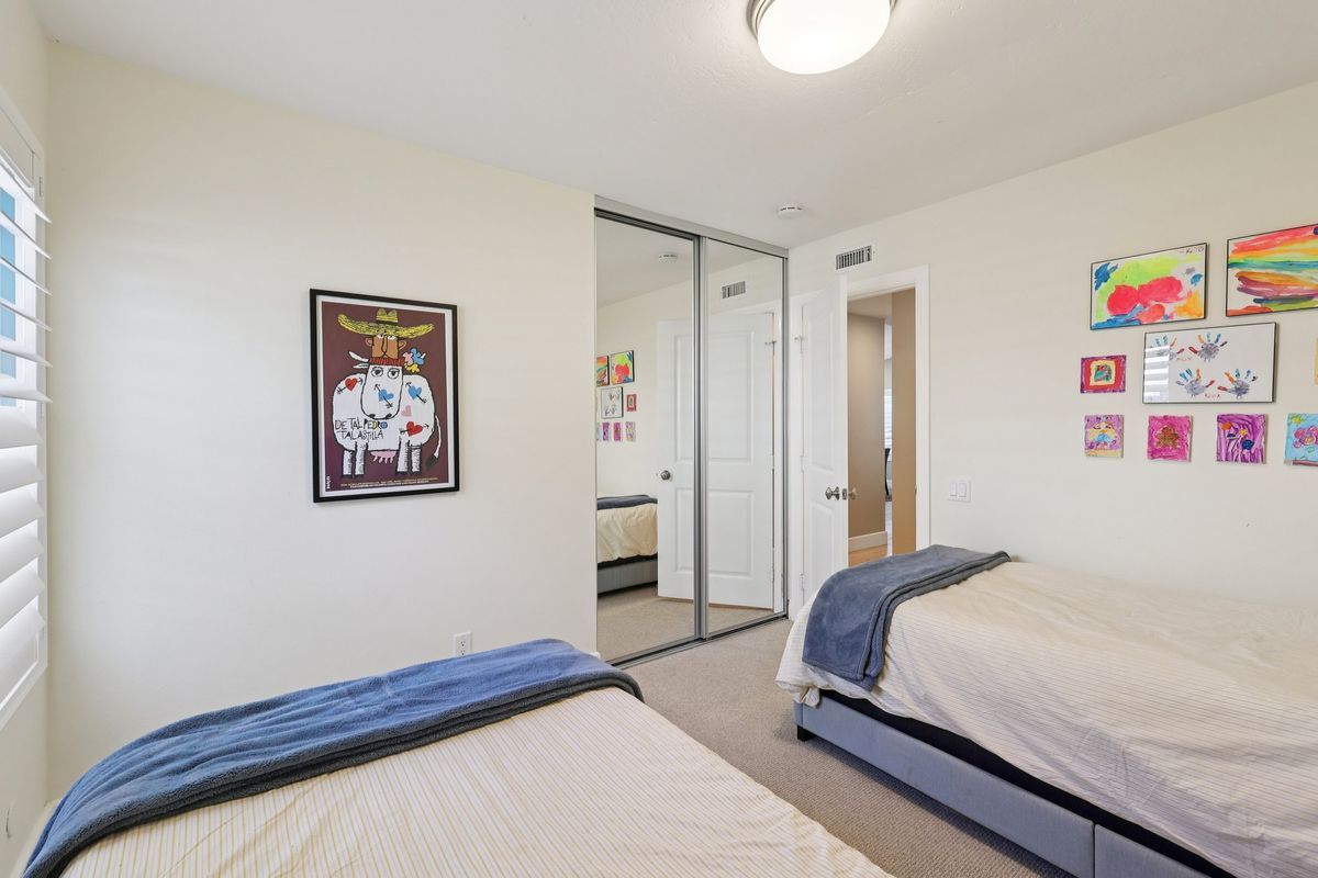 Building Photo - 1767 Woodbine Pl