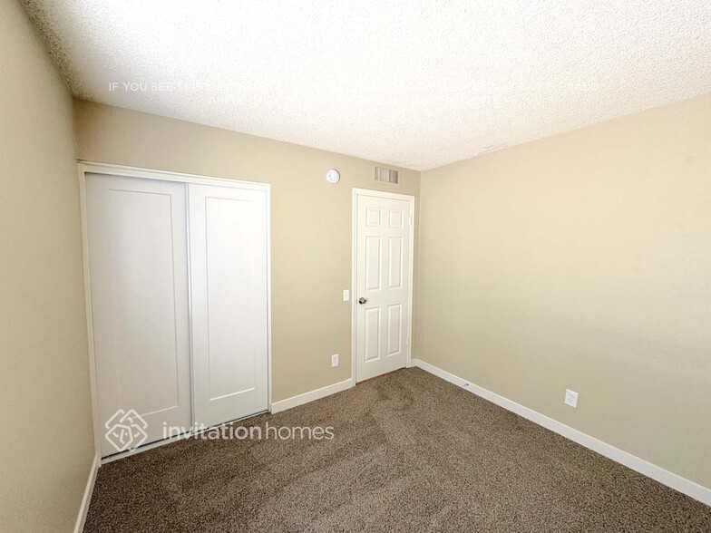 Building Photo - 4205 N 101st Ave