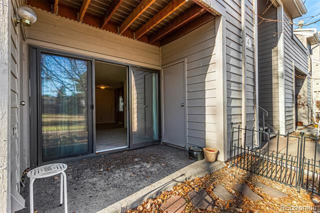 Building Photo - 3600 S Pierce St