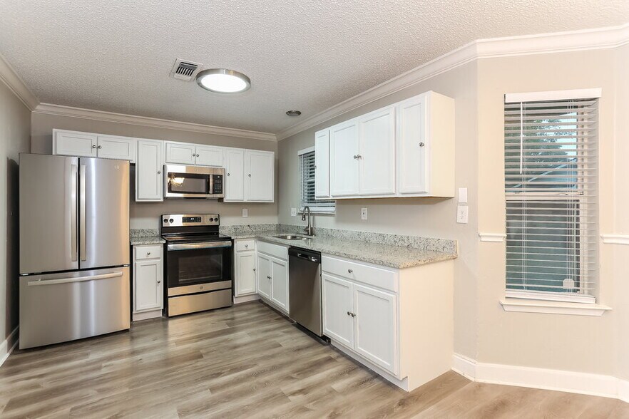 Building Photo - 6507 Stetter Dr