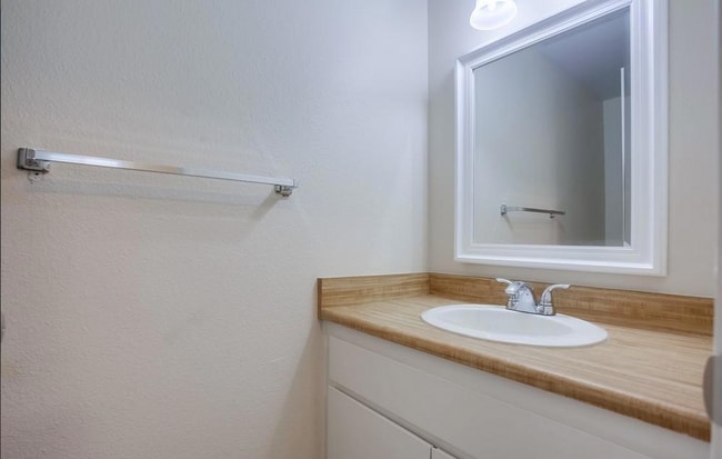 Building Photo - 2074 Caraway St