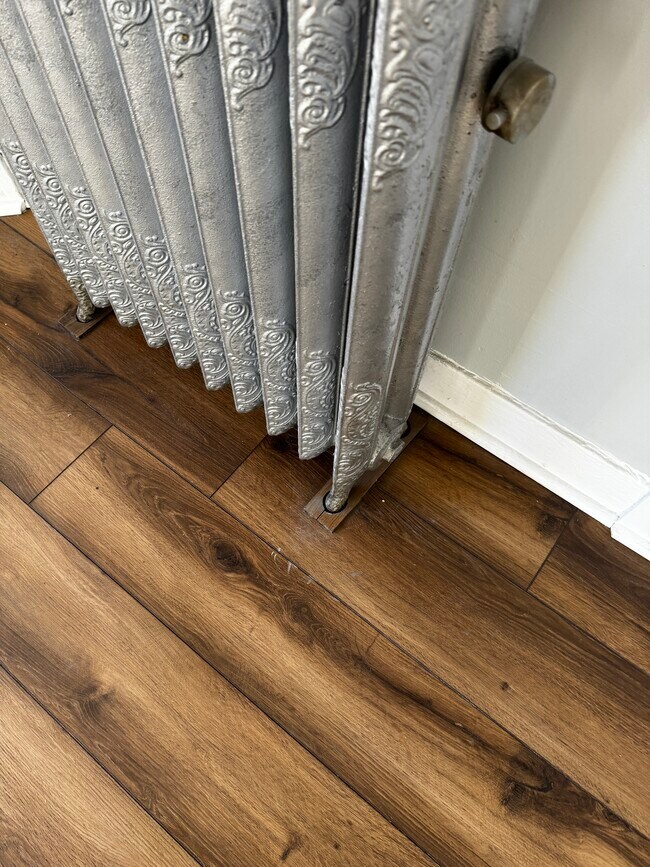 Building Photo - 477 Park Ave