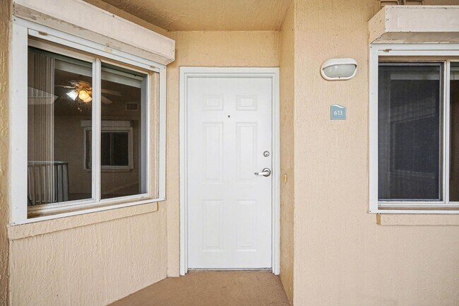 Building Photo - 1575 N Hwy A1A