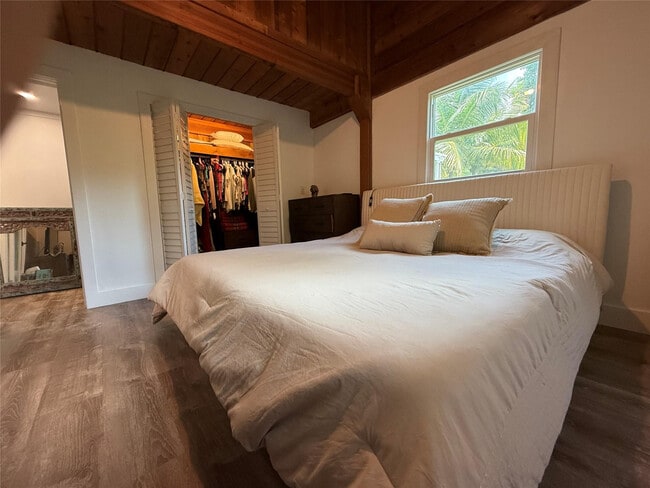 Building Photo - 22990 SW 156th Ave