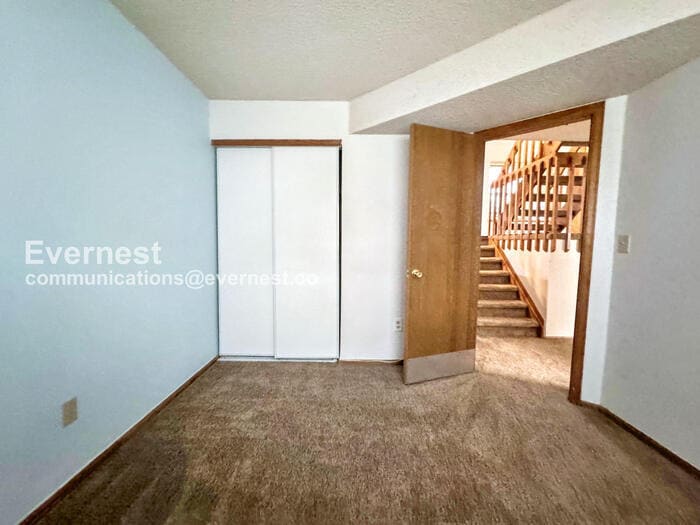 Building Photo - 7507 S Steele St