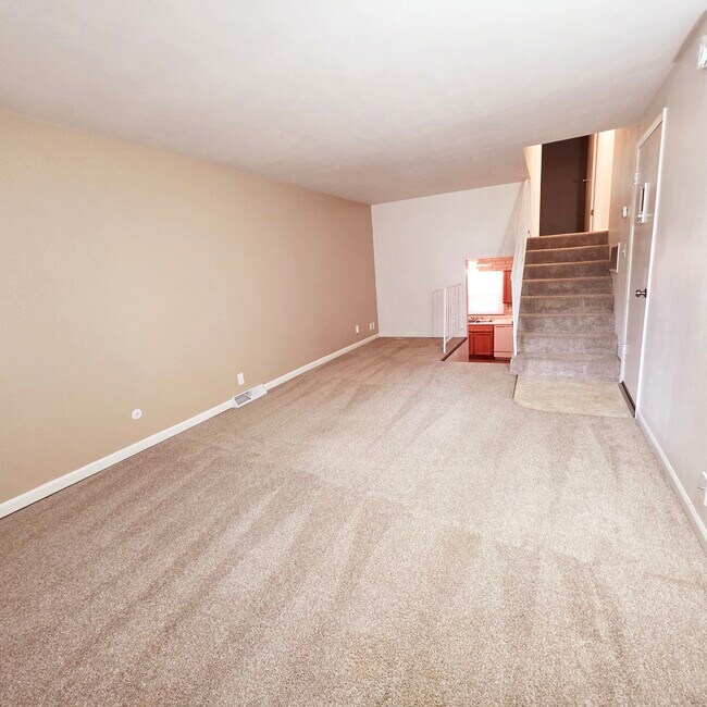 Livingroom with nook area - 5205 N Montclair Ave