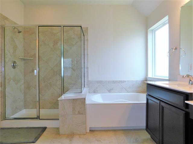 Building Photo - 1321 Millican Ln