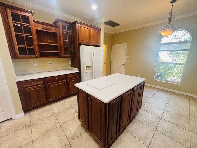 Building Photo - Beautiful home in Health Brook Hills