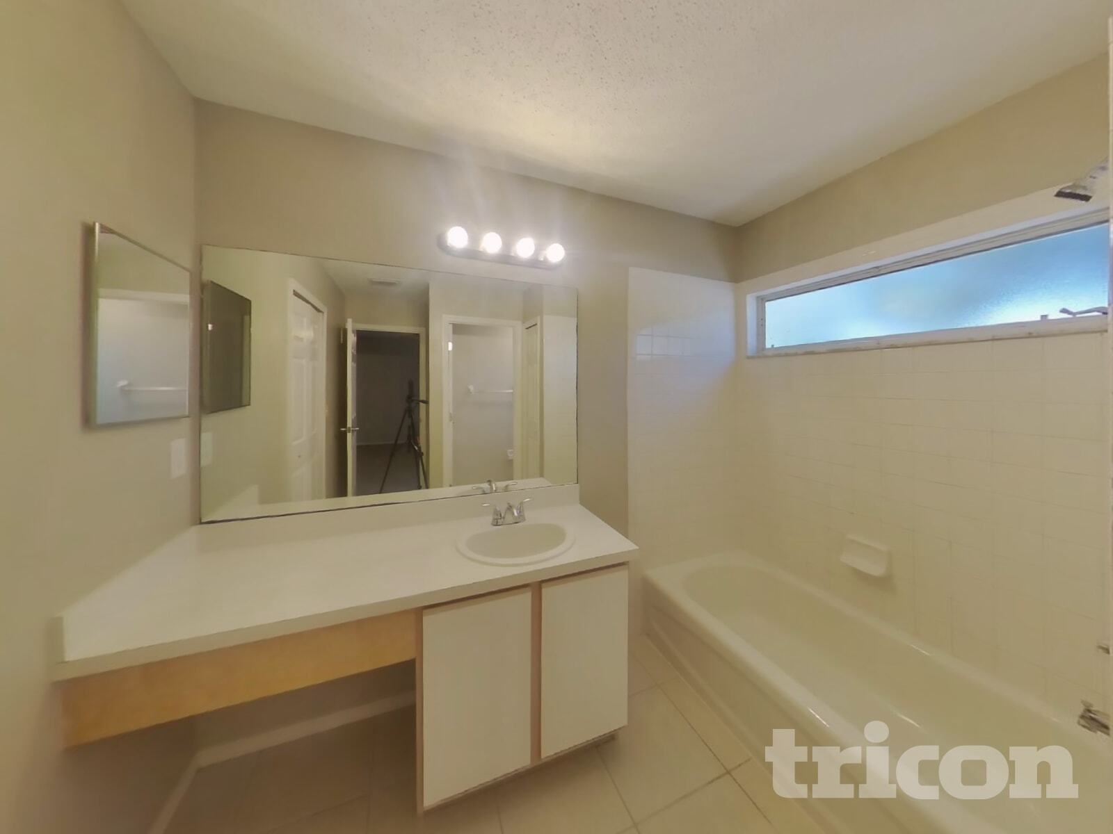 Building Photo - 417 Abigail Rd