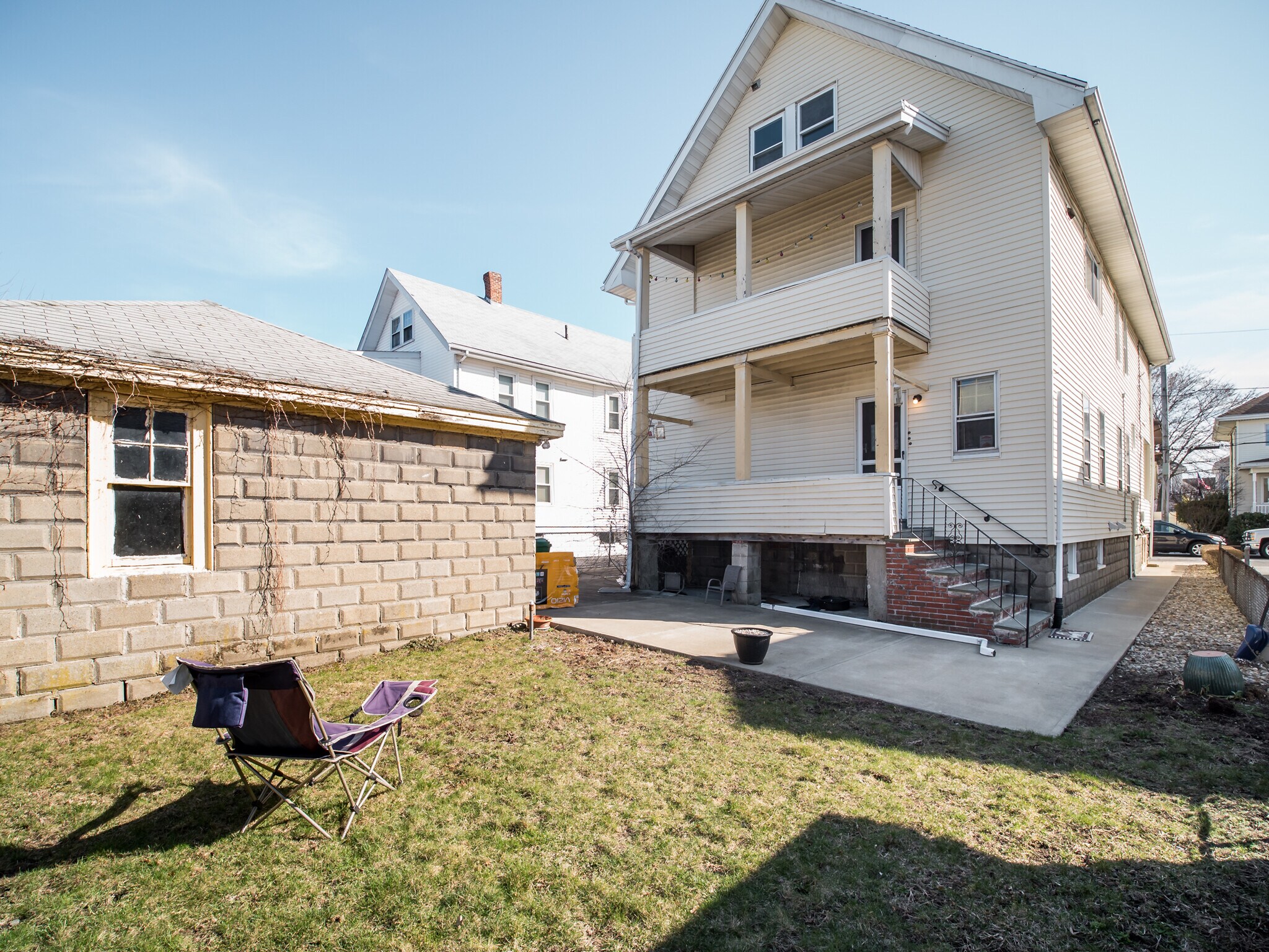 Building Photo - 99 2nd St