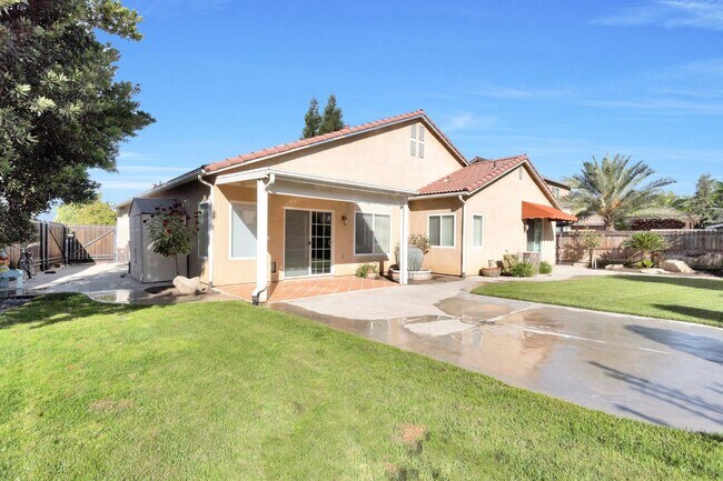 Building Photo - 2157 S Eddy Ave