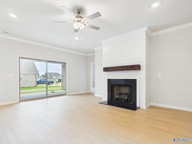 Building Photo - 17993 Longleaf Dr