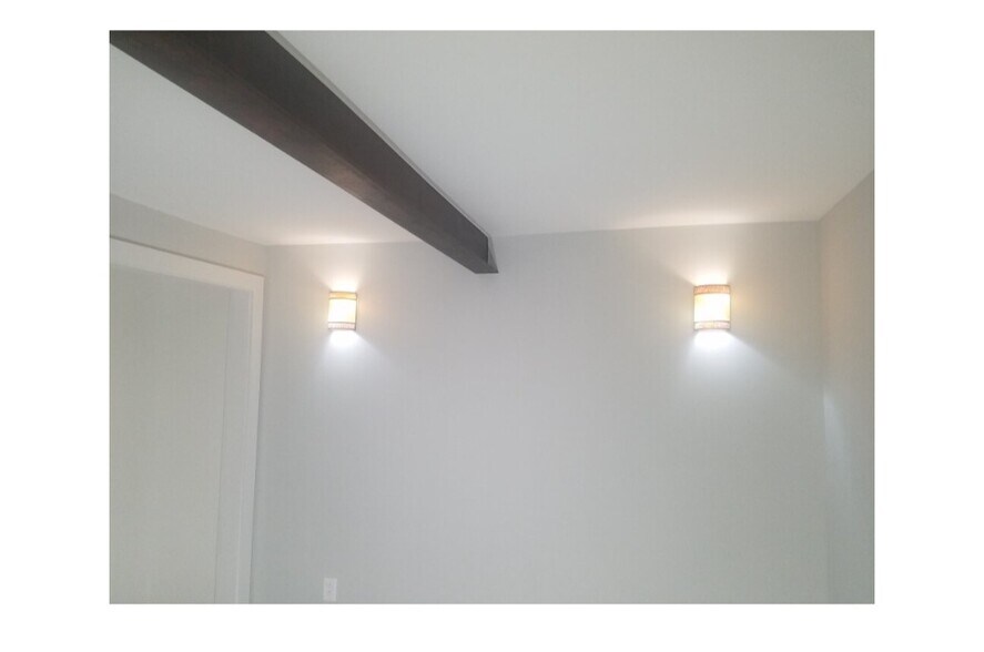 Exposed beams - 2362 Main St