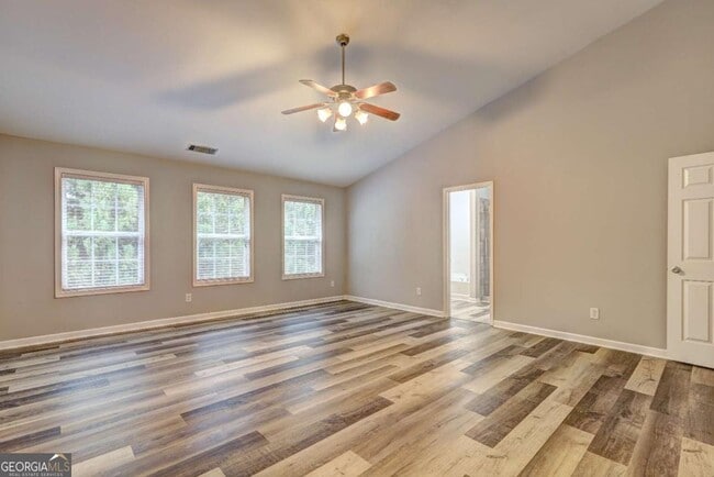 Building Photo - 118 Meeting Pl Rd