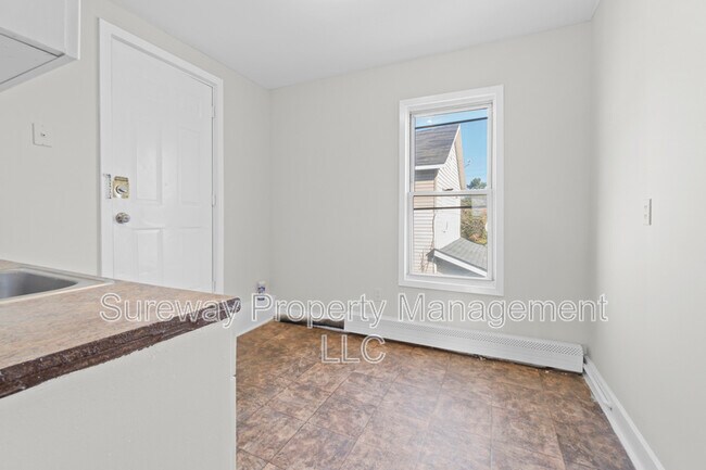 Building Photo - 93 N Broadway