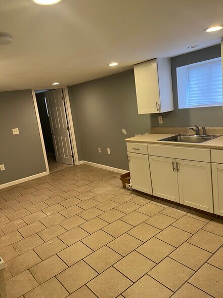 Lower Level - 69 N 13th St