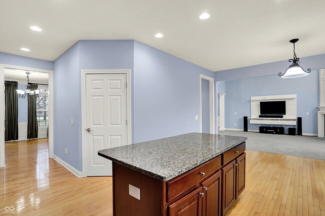 Building Photo - 13720 Akers Dr