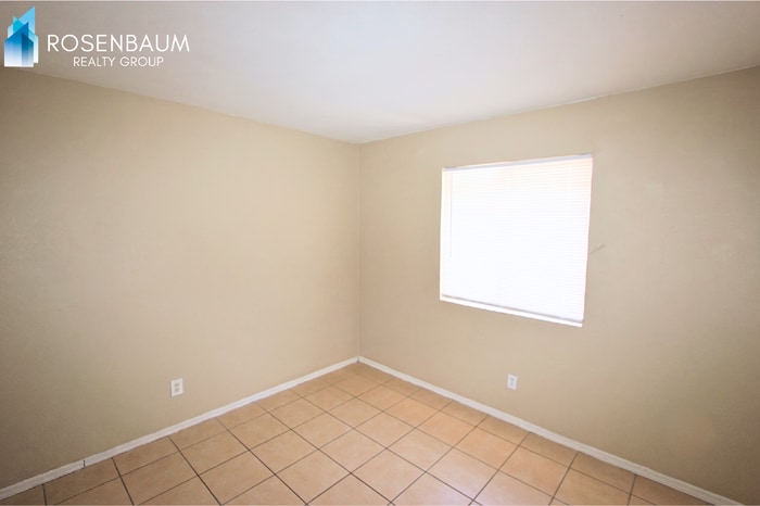 Building Photo - 2747 E Chipman Rd
