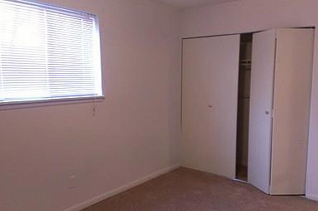 Building Photo - zzBethany Park Plaza